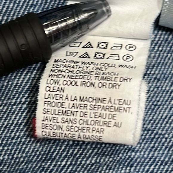 Lucky Brand Denim Patch Pocket Short Sz 8/29 Inseam 2.5" EUC - Picture 9 of 14